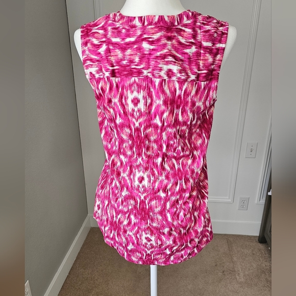 Pink Graphic Flowy Sleeveless Blouse, Teacher Outfit, NWT - Picture 3 of 10